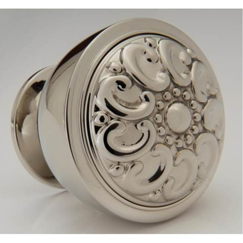 Water Street 8404 Decorative 1 – 1/2” Paisley Font Knob