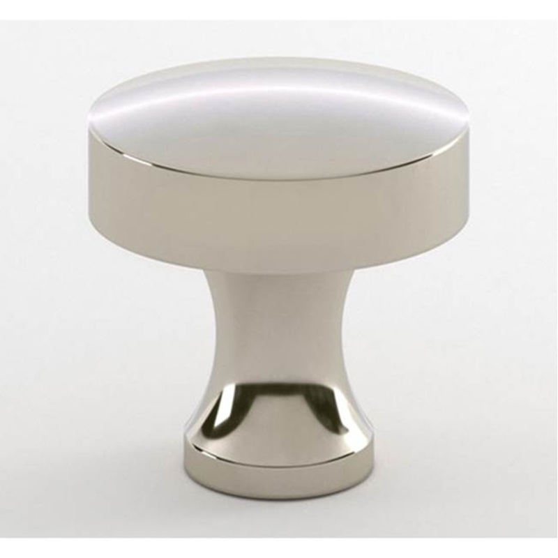 Water Street 8582E Manor 1 – 1/2” Knob – Engraved