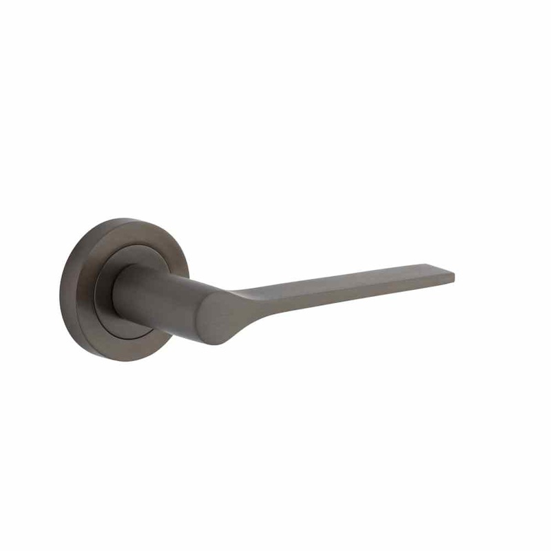 Door Lever Como Round Rose Signature Brass