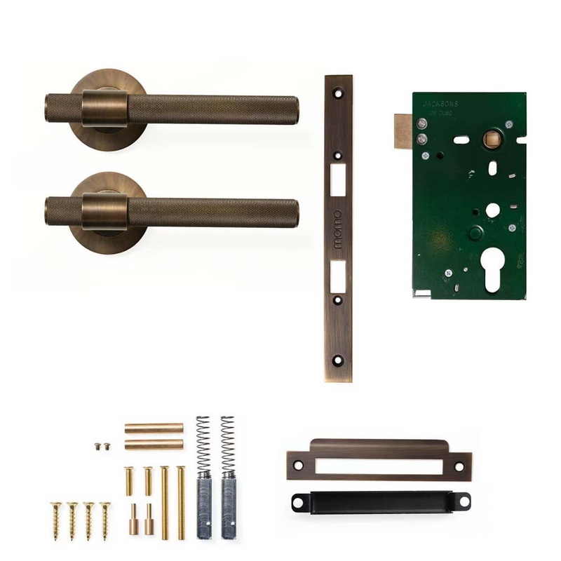 Momo Belgravia Knurled Lever Mortice Passage Set – Bronze