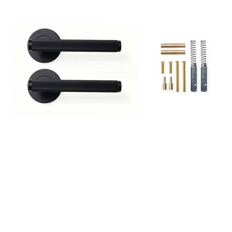 Momo Bellevue Lined Lever Handle Set Matt Black