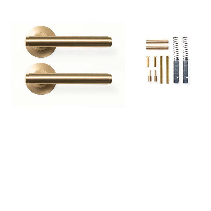 Momo Bellevue Plain Lever Handle Set Brushed Satin Brass