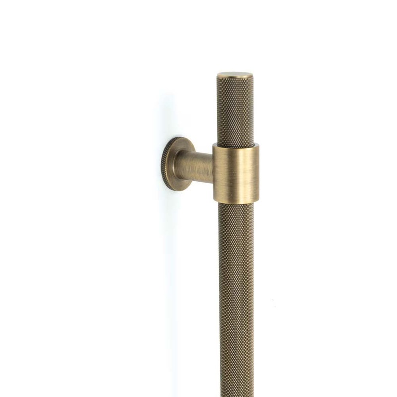 Momo Belgravia Knurled Door Pull B2B 416mm Dark Brushed Brass