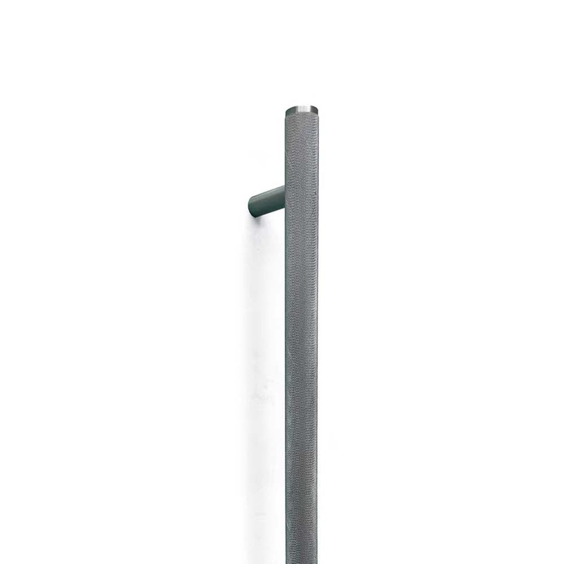 Momo Bellevue Knurled Door Pull B2B 416mm Dull Brushed Nickel