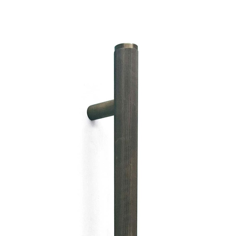 Momo Bellevue Lined Door Pull With Back To Back Fixing 416mm Bronze