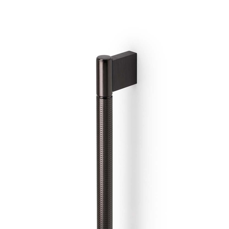 Momo Point D Handle 960mm Black Titanium