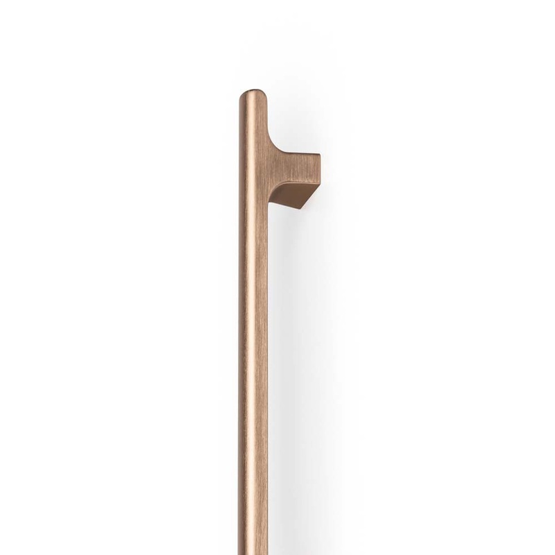 Momo Hinoki Big D Handle 416mm Brushed Dark Brass