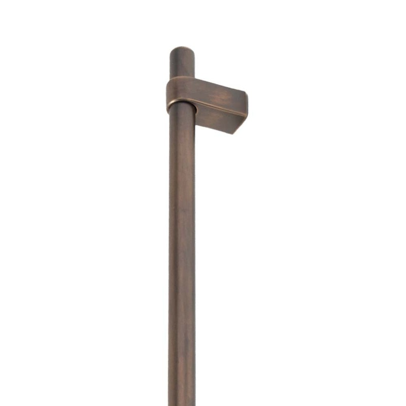 Momo Maida Bar Handle 648mm Antique Brass