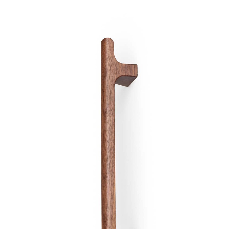 Momo Hinoki Wood Big D 416mm Handle Walnut