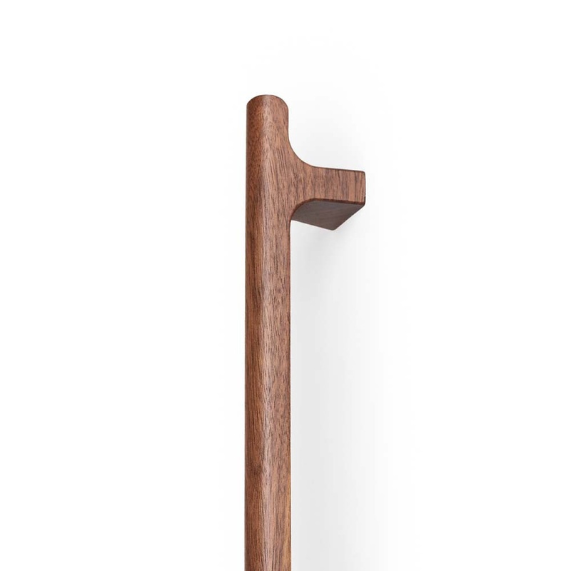 Momo Hinoki Wood Big D 832mm Handle Walnut
