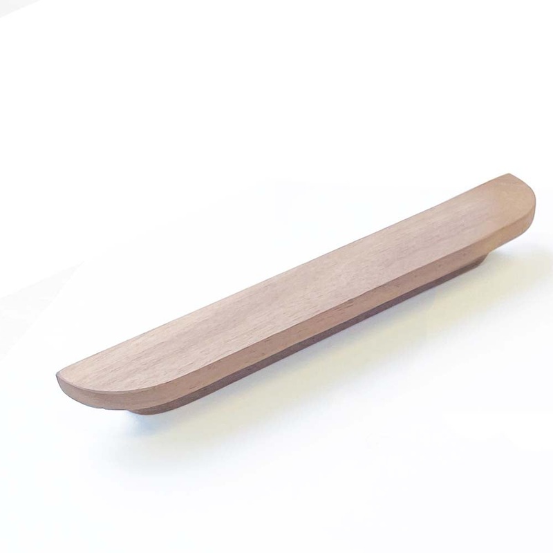 Momo Sydney Timber Pull Handle 200mm Walnut Raw